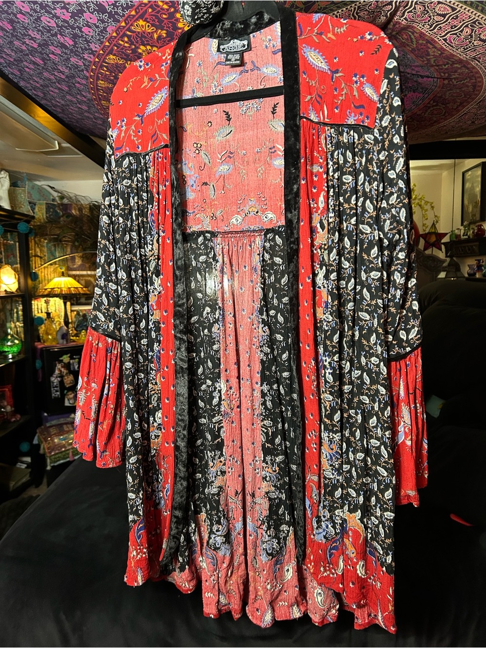 Angie Red & Black Floral Mixed-Print Kimono🌹
